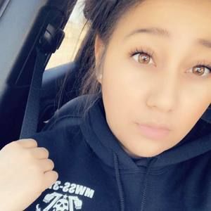 Meet your Posher, Alyssa